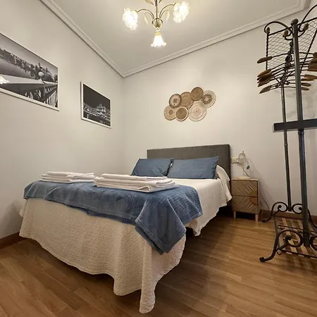 Apartamento Vut Plaza Del Santo *